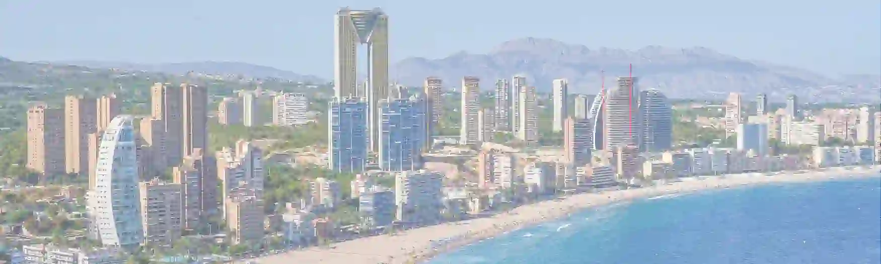 Beste Orte in Spanien zum Auswandern mit Kindern - Blick auf Alicante