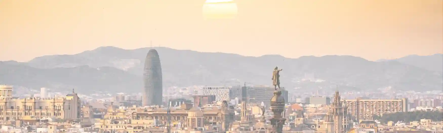 Beste Orte in Spanien zum Auswandern mit Kindern - Blick auf Barcelona