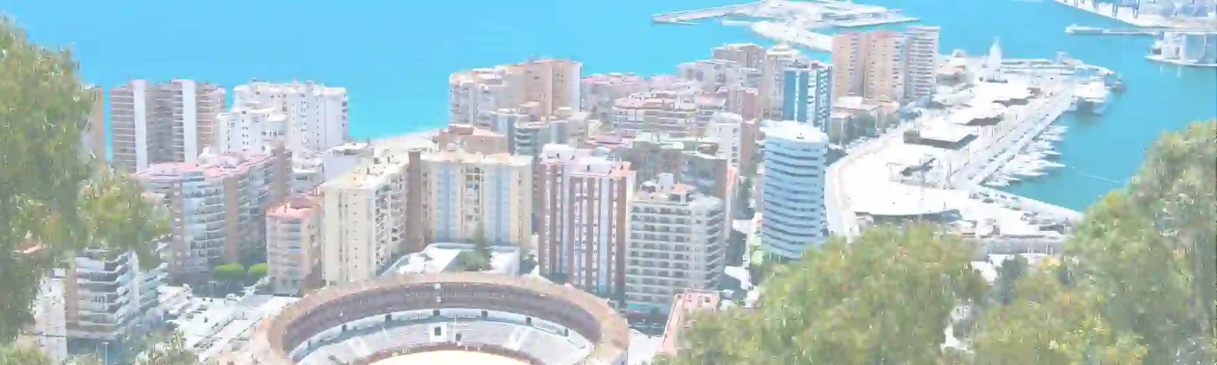 Beste Orte in Spanien zum Auswandern mit Kindern - Blick auf Malaga